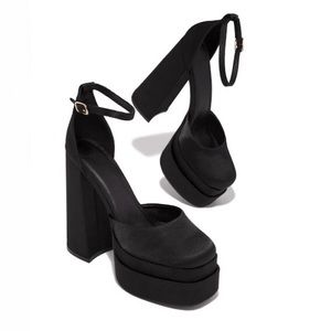 !! NEW !! Double Platform Block Ankle Strap Heels in Black